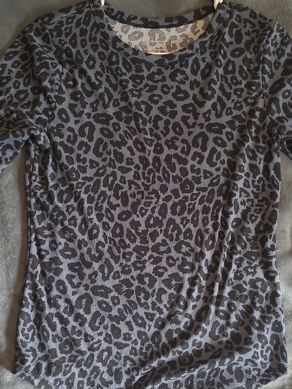 Women's Black Leopard Print Short Sleeve Top